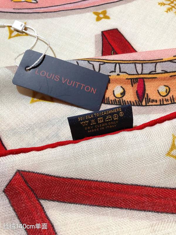 Louis Vuitton Scarf LVC00585